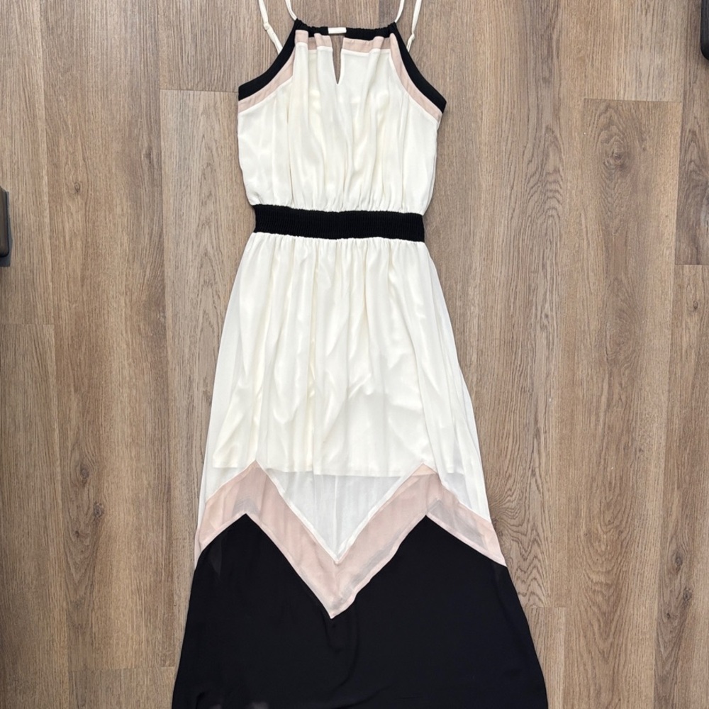 HeartSoul Elegant Black and Cream Maxi Dress
